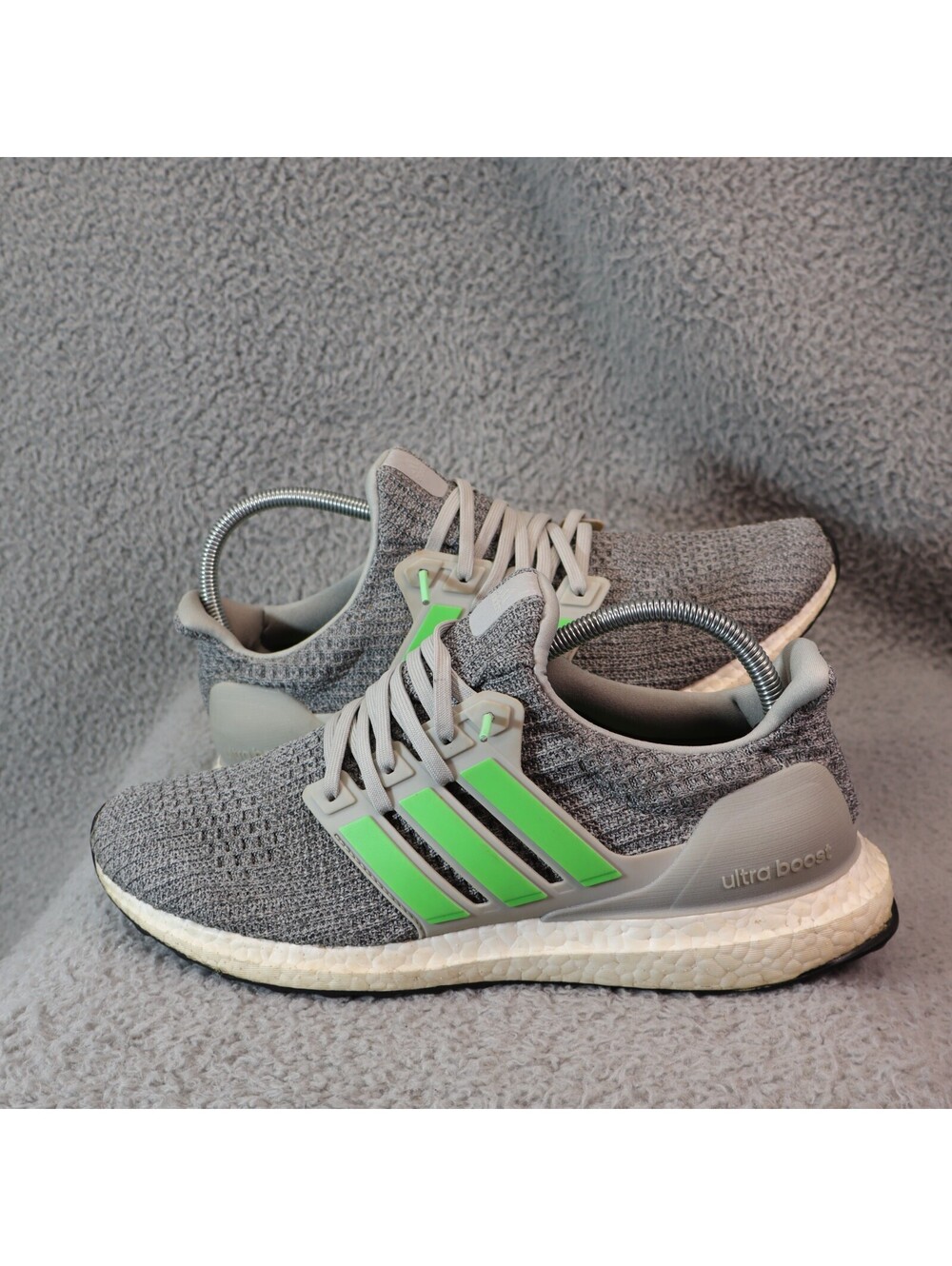 Adidas Ultra Boost men sz 9.5 Runner Trainer Grey F35235